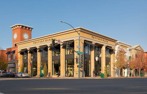 Broadway Pointe thumbnail links to property page