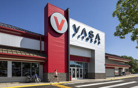 Willow Creek thumbnail links to property page