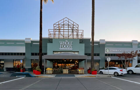 Hamilton Plaza thumbnail links to property page