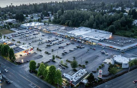Redondo Square thumbnail links to property page
