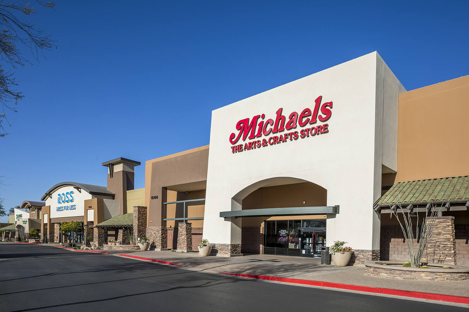 Michaels  Lake Pleasant Towne Center