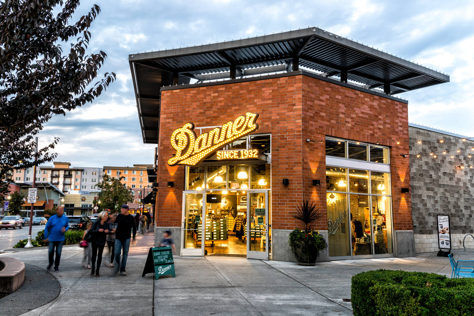 Danner shop the landing